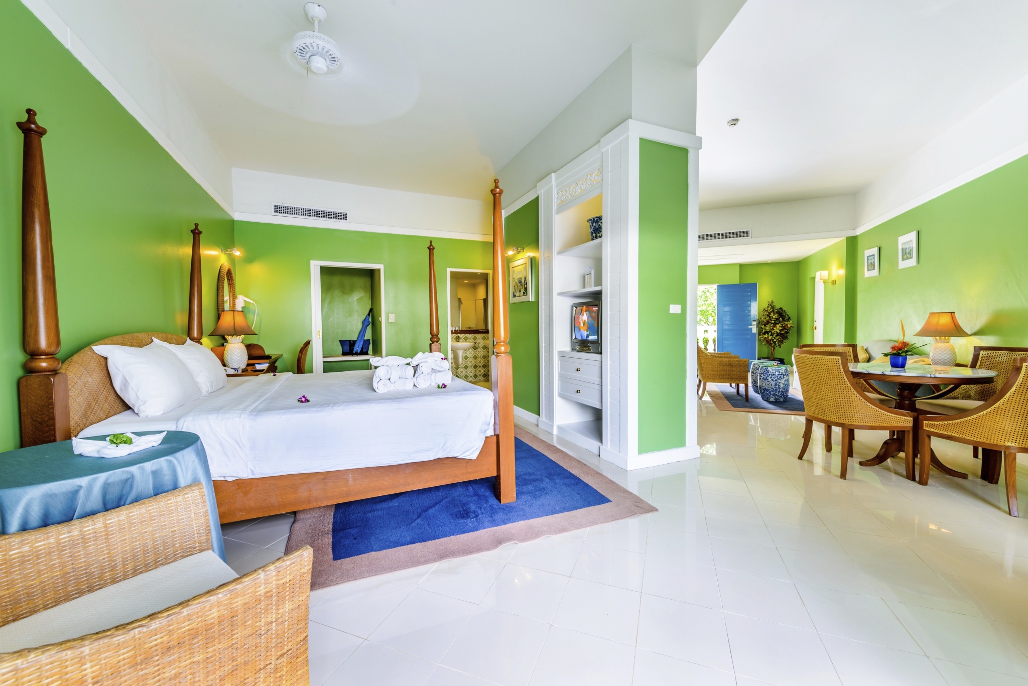 Deluxe Room With Pool Access Non Smoking at Andaman Seaview Hotel - Karon Beach